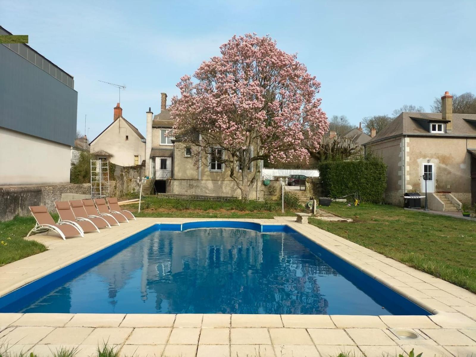 Le Domaine Du Cerf - Gites, Nature Et Spa Saint-Ouen-les-Vignes Kültér fotó