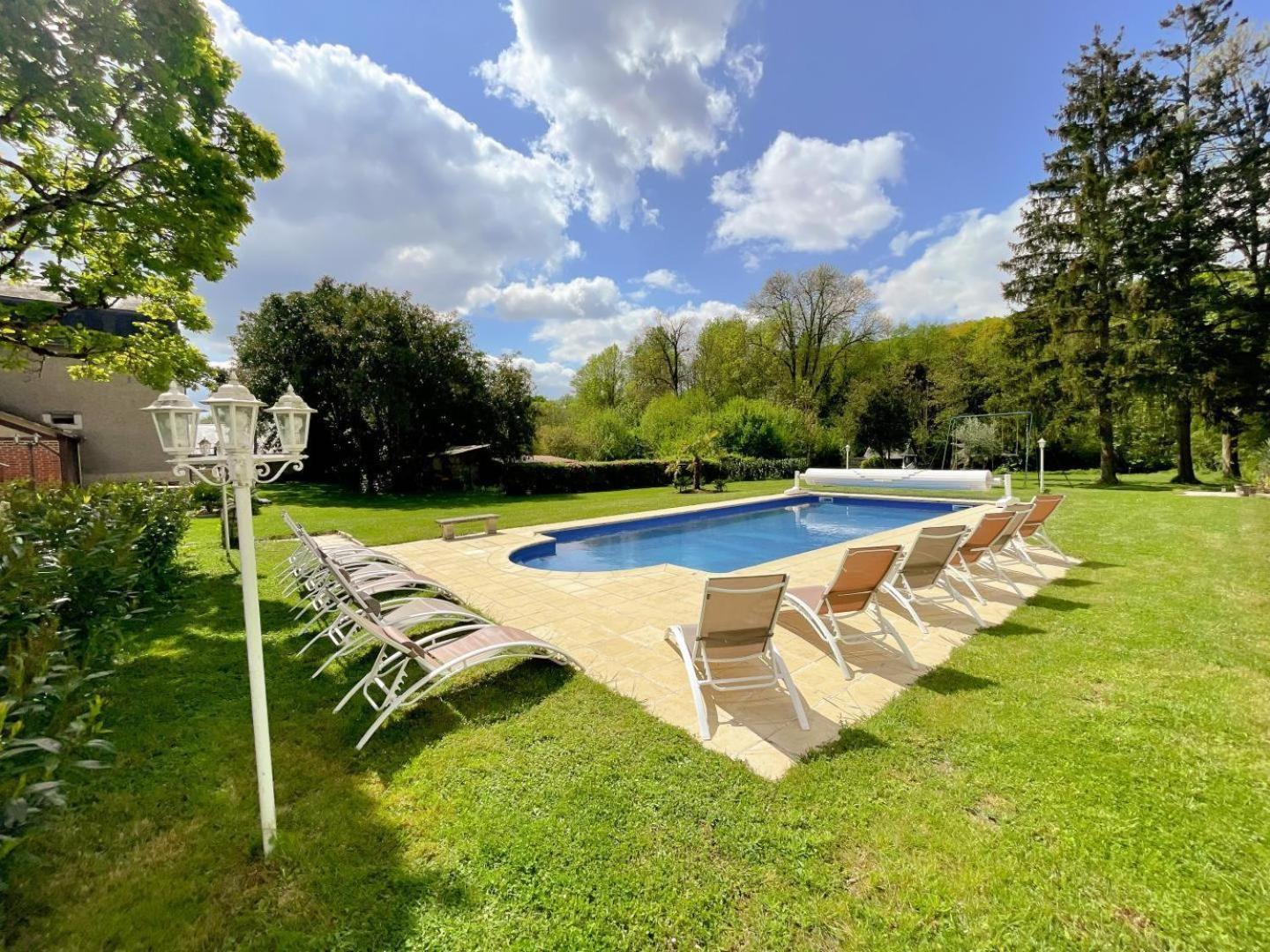 Le Domaine Du Cerf - Gites, Nature Et Spa Saint-Ouen-les-Vignes Kültér fotó