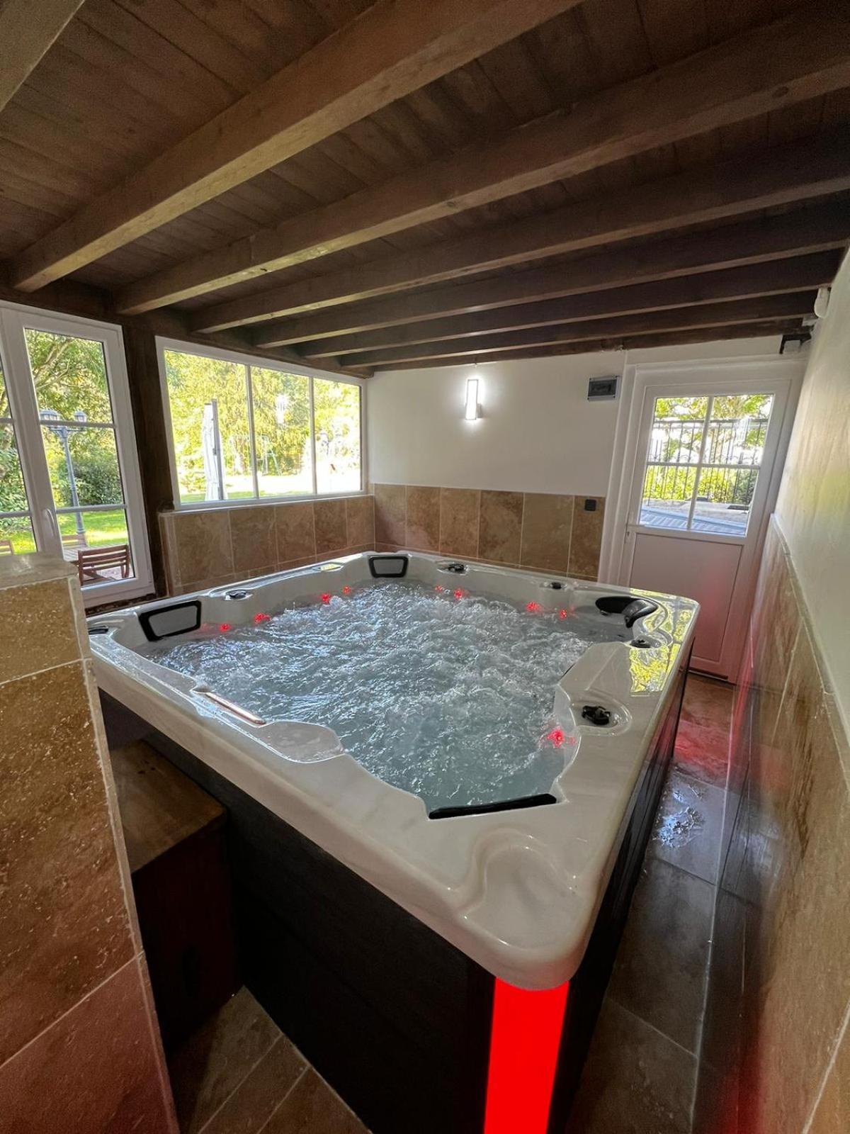 Le Domaine Du Cerf - Gites, Nature Et Spa Saint-Ouen-les-Vignes Kültér fotó